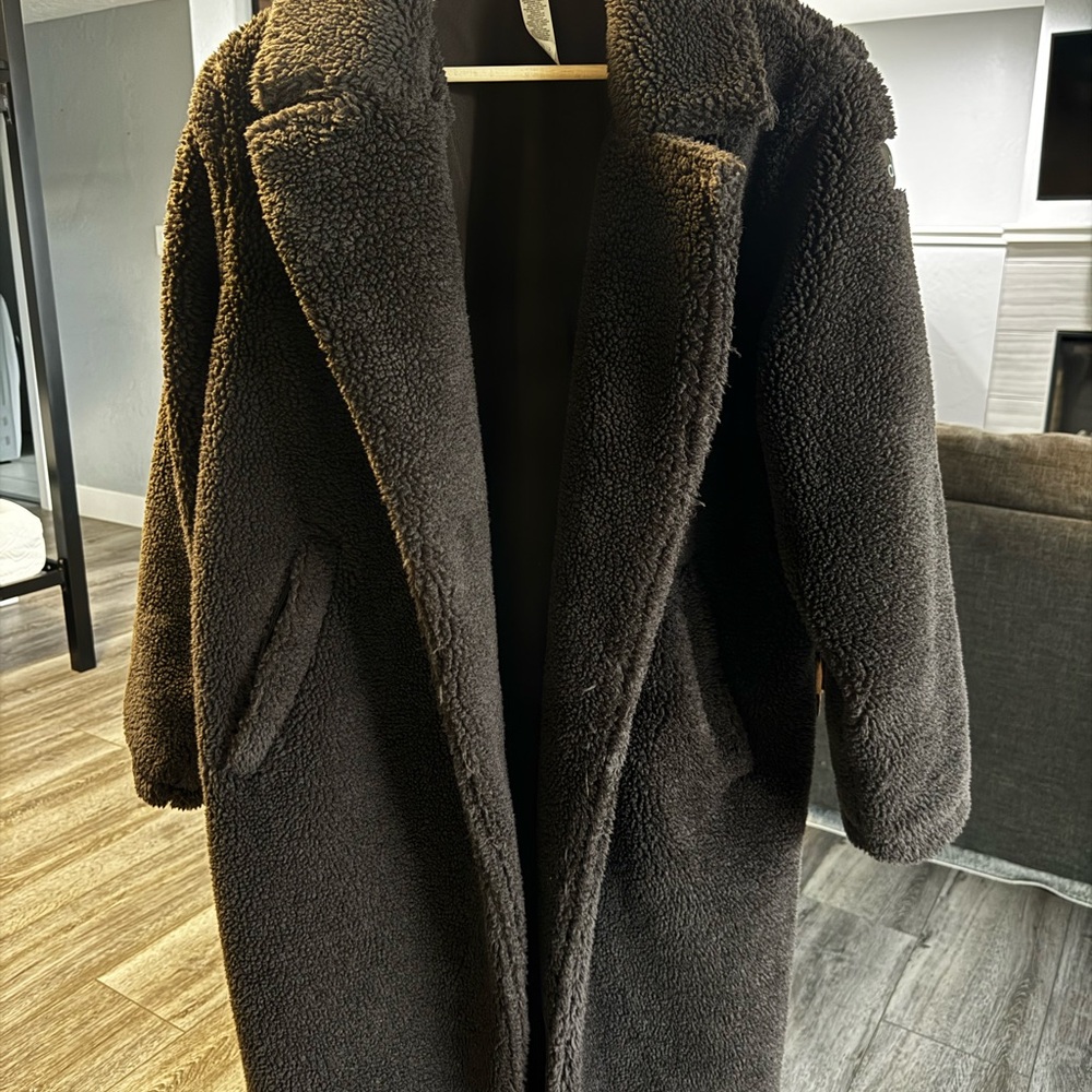 ALO Yoga Oversized Sherpa Trench